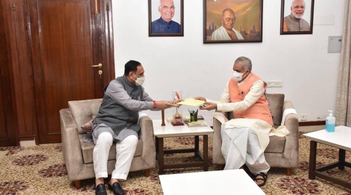 Gujarat CM Vijay Rupani resigns -Joshi and Tomar appointed as observers,BJP likely to name new CM today