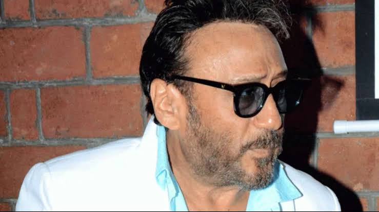 Jackie Shroff is a Real Life Hero : Supports More Than 100 Poor Families in Mumbai