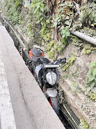 Delhi Accident: Scooter Rider Dies After Falling into Drain Following Collision with Unknown Vehicle in Swaroop Nagar
