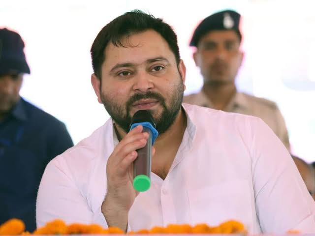 Tejashwi Yadav Chairs Marathon INDIA Bloc Meeting Ahead of Bihar Polls, Accuses Nitish of Idea Theft