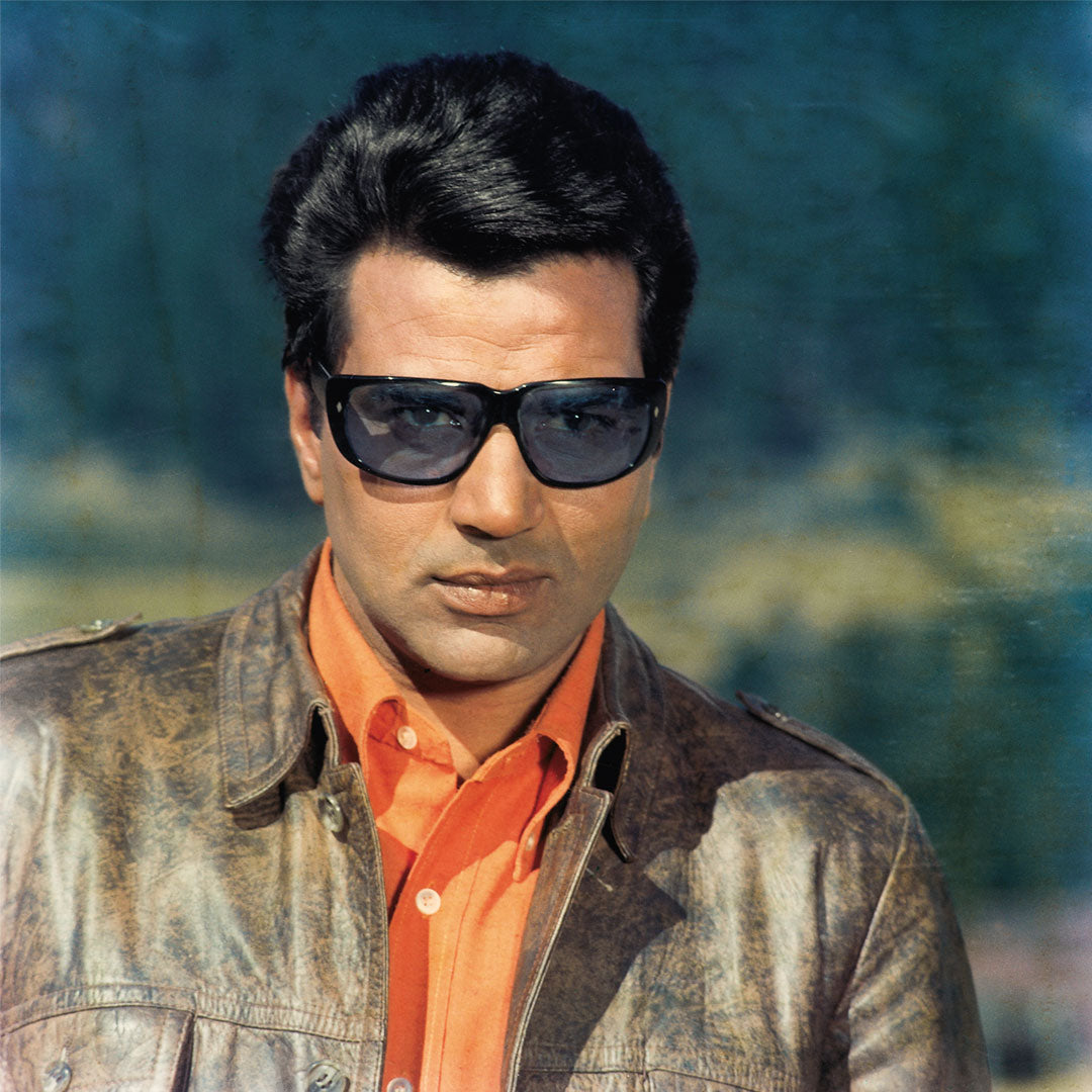 Dharmendra Passes Away at 89: A Heartfelt Tribute to Bollywood’s Eternal He-Man