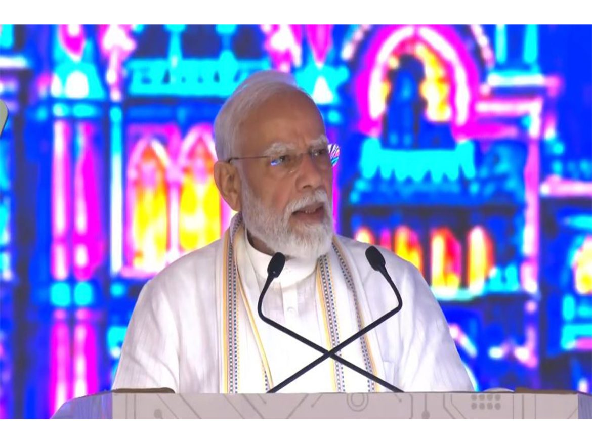 “Some Can Never Be Happy With India’s Vikas”: PM Modi Renews “Naraz Fufa” Jibe at Congress in Vadodara