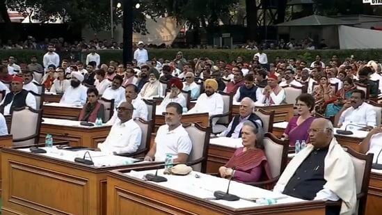 INDIA Bloc Unveils ‘Public Impeachment’ Resolution Against CEC Gyanesh Kumar; Rahul Gandhi Leads ‘Chalo Dilli’ March
